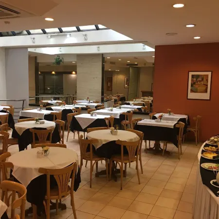 Crystal Palace Hotel