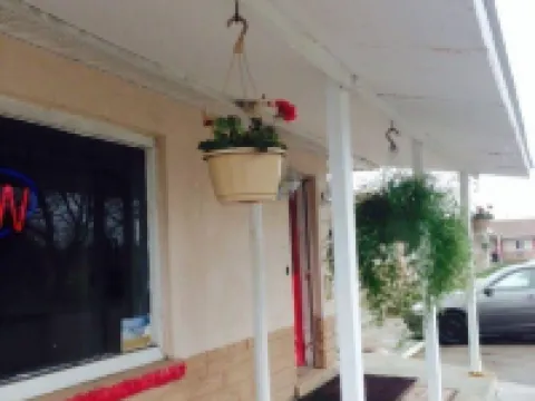 Palace Inn Motel Hotels in Sarnia