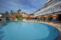 Aonang Villa Resort I Lifestyle Beachfront Resort - プール