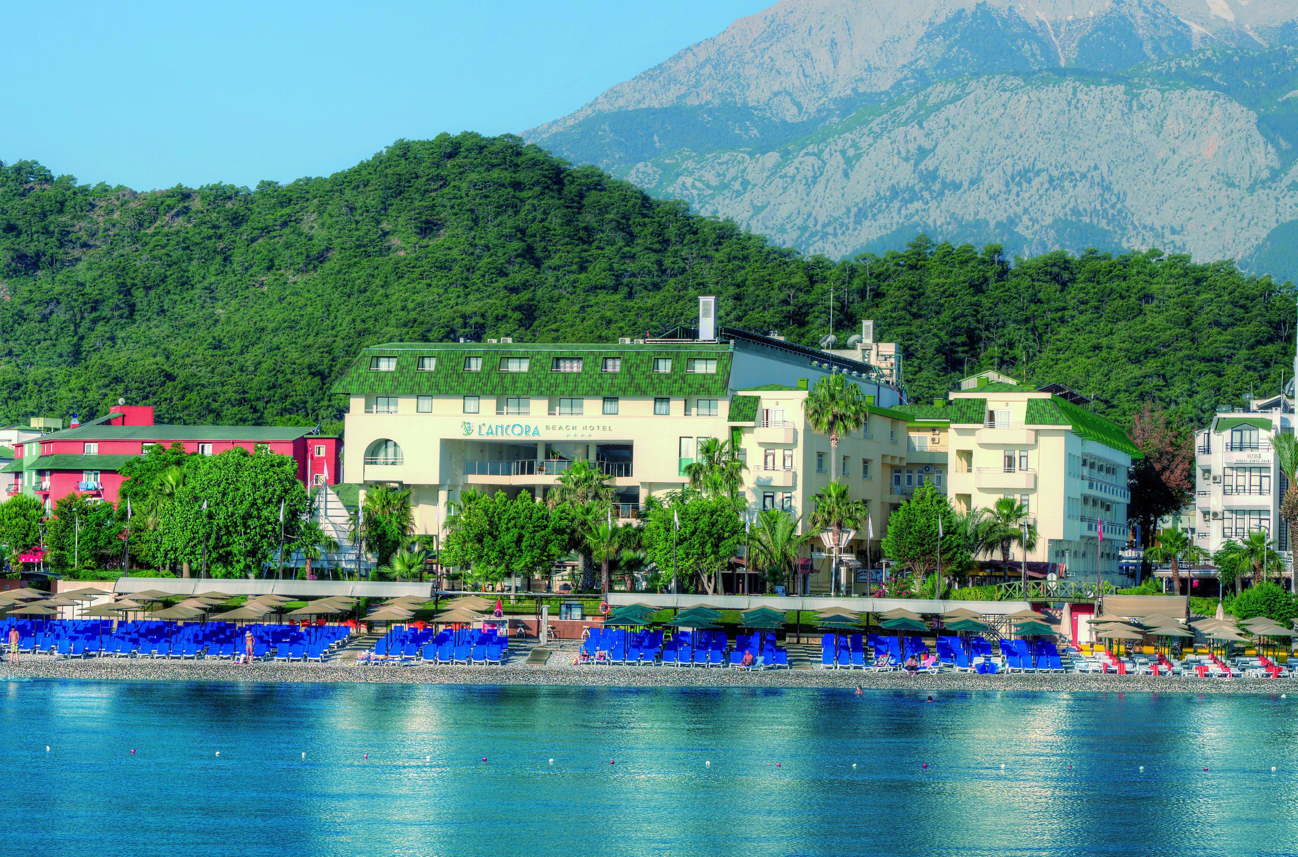 L'Ancora Beach Hotel