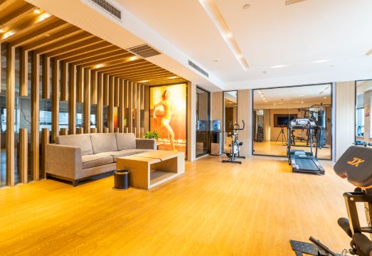 The Puhua Hotel (Zhengzhou High-speed Railway Station) Hotel Overview