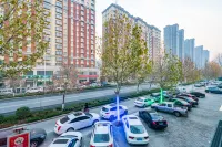 Baidu Business Hotel - Parking