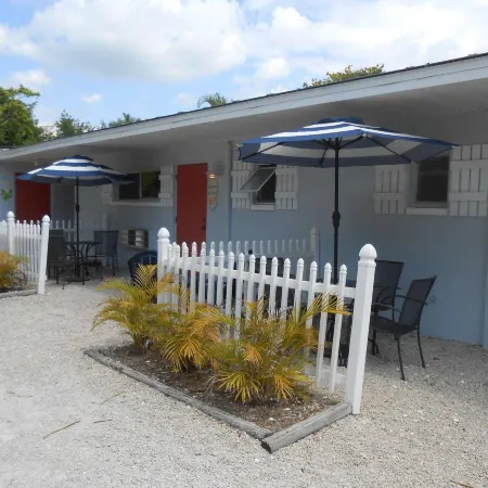 Sunshine Island Inn