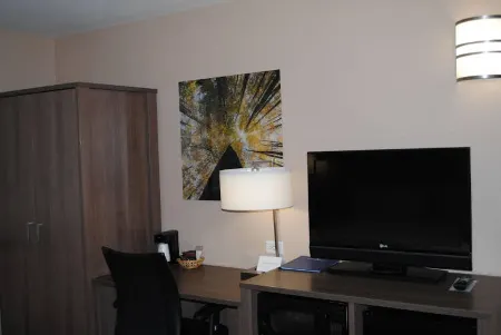 Boulder University Inn