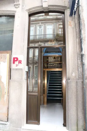 Guest House Henrique VIII Отели рядом с достопримечательностью «Понти-ди-Дон-Луиш I»