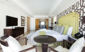 L' Amphitrite Palace Resort & Spa