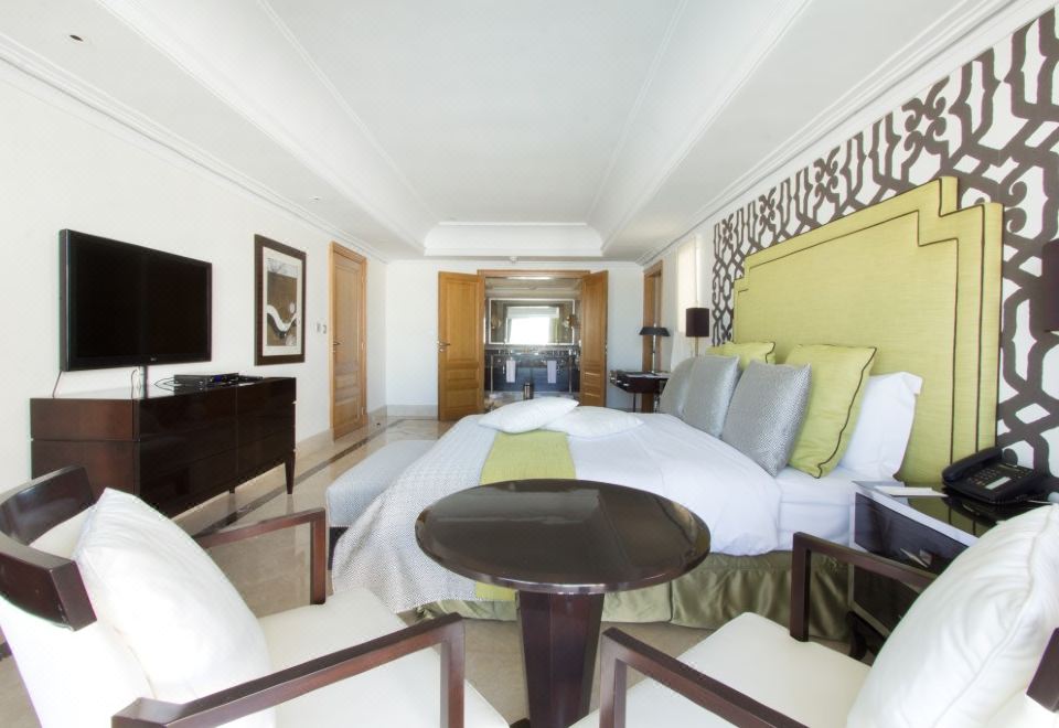 L Amphitrite Palace Resort And Spa Over view