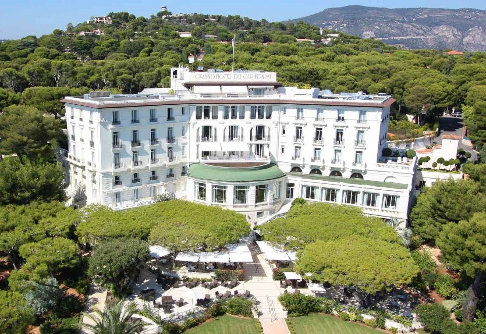 Grand-Hôtel du Cap-Ferrat, A Four Seasons Hotel, Saint-Jean-Cap-Ferrat  Latest Price & Reviews of Global Hotels 2023 | Trip.com