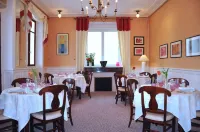 Brit Hotel Confort Bagnoles Normandie Hotels in Bagnoles-de-l’Orne