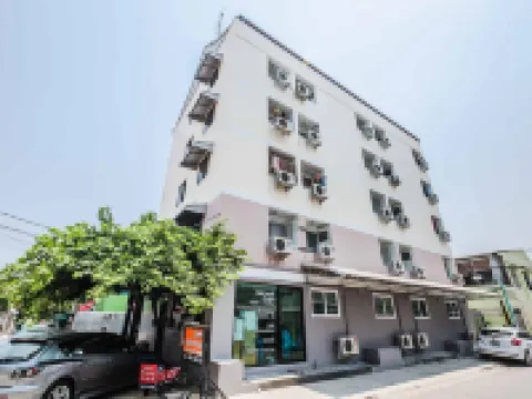 دون موانج هوتل Hotels near مطار دون موينج الدولي، الصالة 1