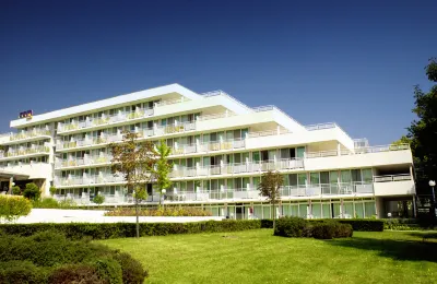 Hotel Com - All Inclusive Hotels near Плаж Албена