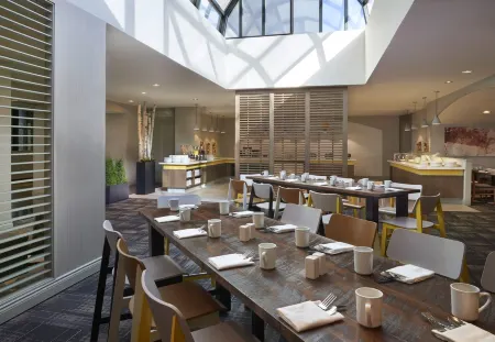 Doubletree by Hilton Toronto Airport