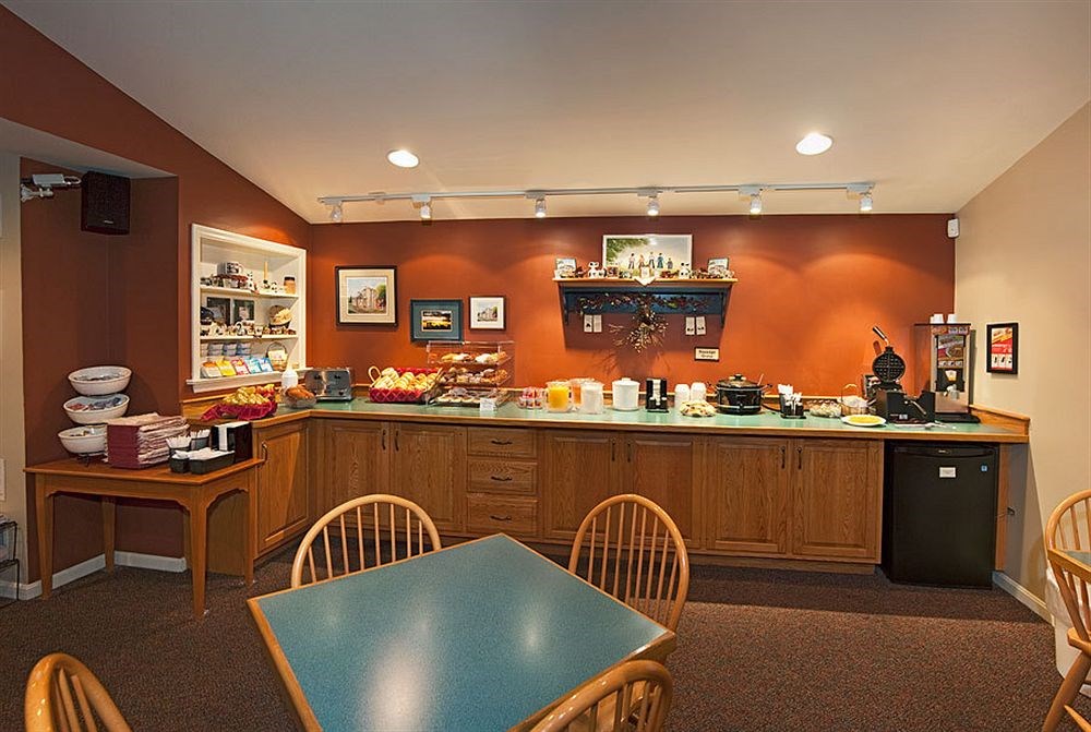 Travelers Rest Motel