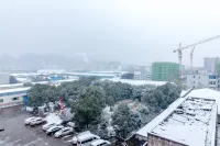 Zhangshu Huachen Hotel