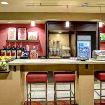 MainStay Suites Columbus Worthington Dining/Meeting Rooms