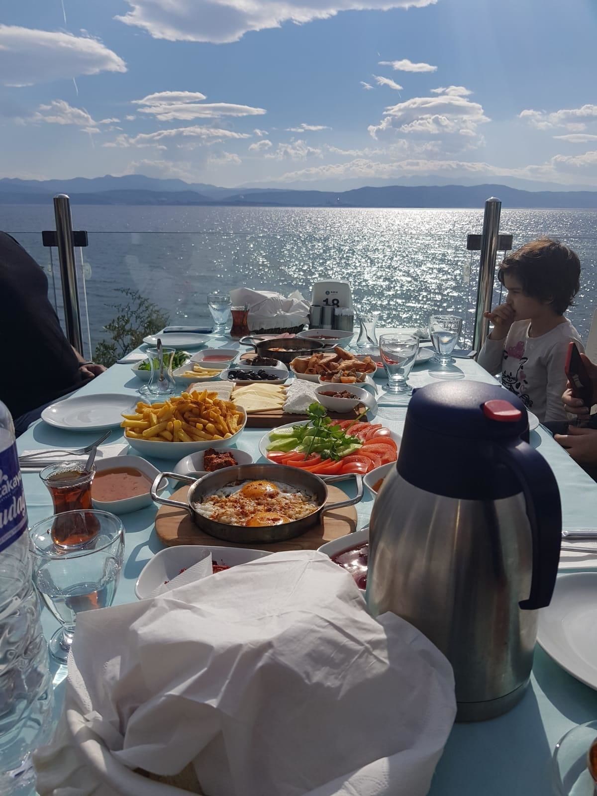 Serdivan Konak Otel Narli Tesisleri