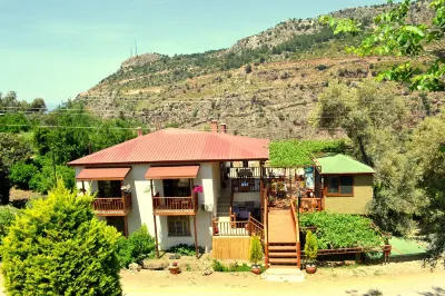 Faralya Misafir Evi Hôtels à : Uzunyurt Mahallesi