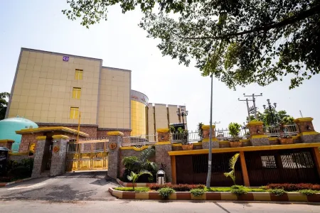 Corinthia Villa Hotel