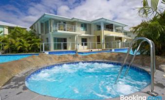 Pacific Blue 278-265 Sandy Pt Rd- Dual Key Access, Wifi, Linen and Air Conditioning