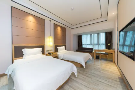 Xingcheng Hotel (Heyuan Railway Station Branch) Отели рядом с достопримечательностью «First High-Altitude Fountain in Asia»