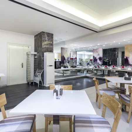 Jinjiang Inn Select (Xining Wusi West Road Xinhualian Square)