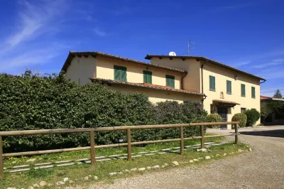 Residence Golf Club Ristorante Centanni Hotels in Rimaggio