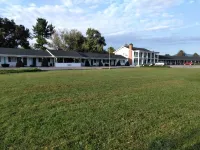 The Cardinal Inn Hotels in Luray