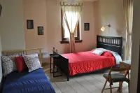 Guesthouse Machi Hotel a Artemis
