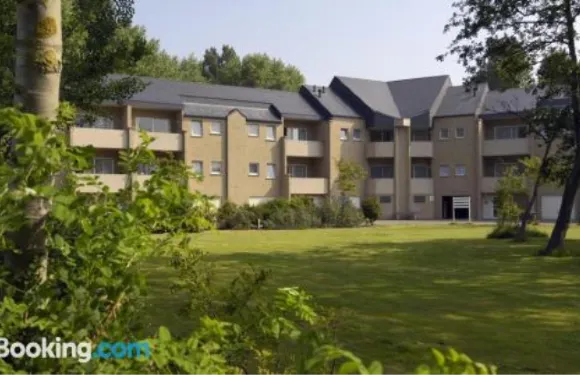 多勉維斯合可公寓