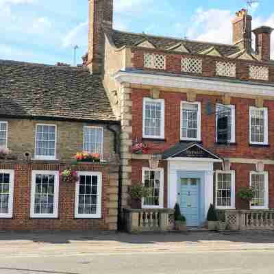 The Highworth Hotel Hotel Exterior