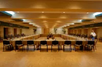 Constantinou Bros Athena Royal Beach Hotel - Parking
