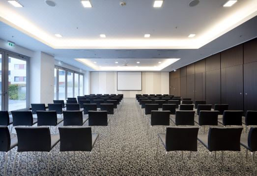 유로스타 그랜드 센트럴 실내 수영장