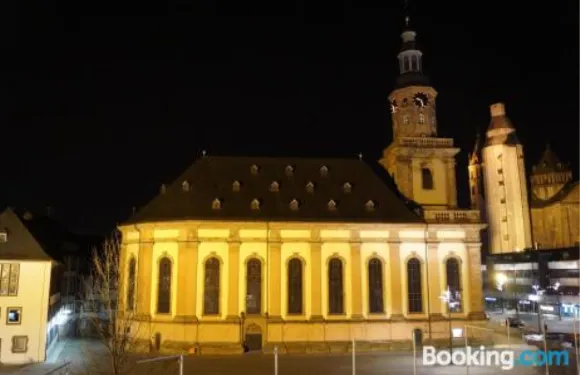 胡特爾伽尼酒店