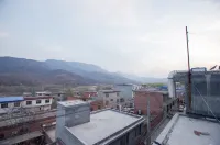 Sleeport Hotel (Dengfeng Songshan Shaolin Temple) - pemandangan pegunungan