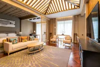 Shangyang Palace Tang Culture  Theme  Hotel - balcony