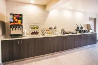La Quinta Inn & Suites by Wyndham Cincinnati NE - Mason - breakfast