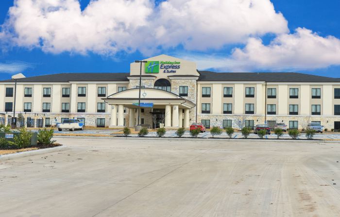 Holiday Inn Express & Suites CUERO by IHG