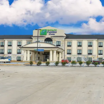 Holiday Inn Express & Suites CUERO by IHG