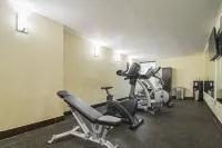 Comfort Inn University - Gym