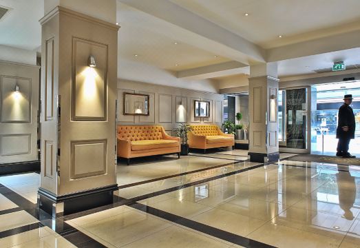 5. 첼시 클로이스터..