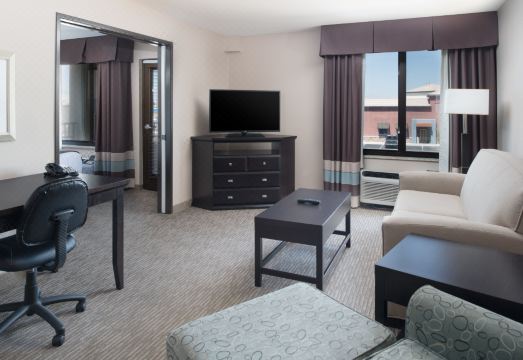 베스트 웨스턴 플러스 라스 베이거스 사우스 헨더슨 호텔 썸네일