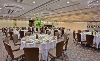 4. Crowne P..