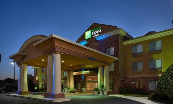 Holiday Inn Express & Suites Anniston/Oxford by IHG