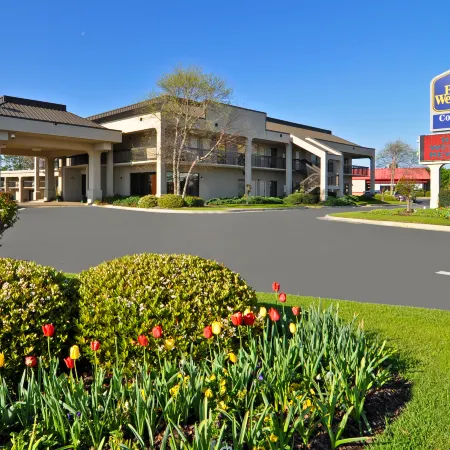 Best Western Colonial Inn