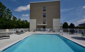 Holiday Inn Express & Suites Raleigh Durham Airport at RTP