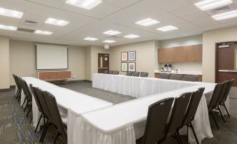 Holiday Inn Express & Suites Eugene Downtown - University