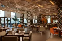 Royal M Hotel Abu Dhabi by Gewan - sarapan