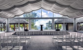 Outrigger Mauritius Beach Resort