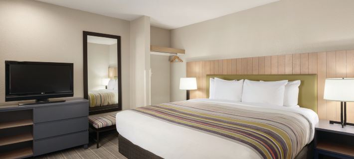 Country Inn & Suites by Radisson, Bakersfield, CA Hotele w: Bakersfield