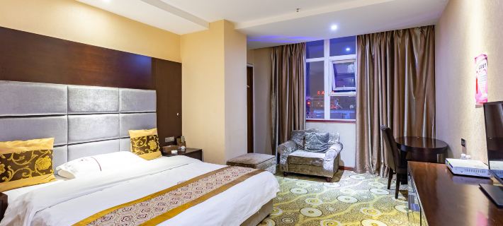 Long Teng Hotel Hotels in Weining